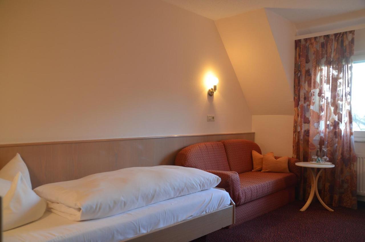 Castell Hotel & Restaurant Leinsweiler Εξωτερικό φωτογραφία